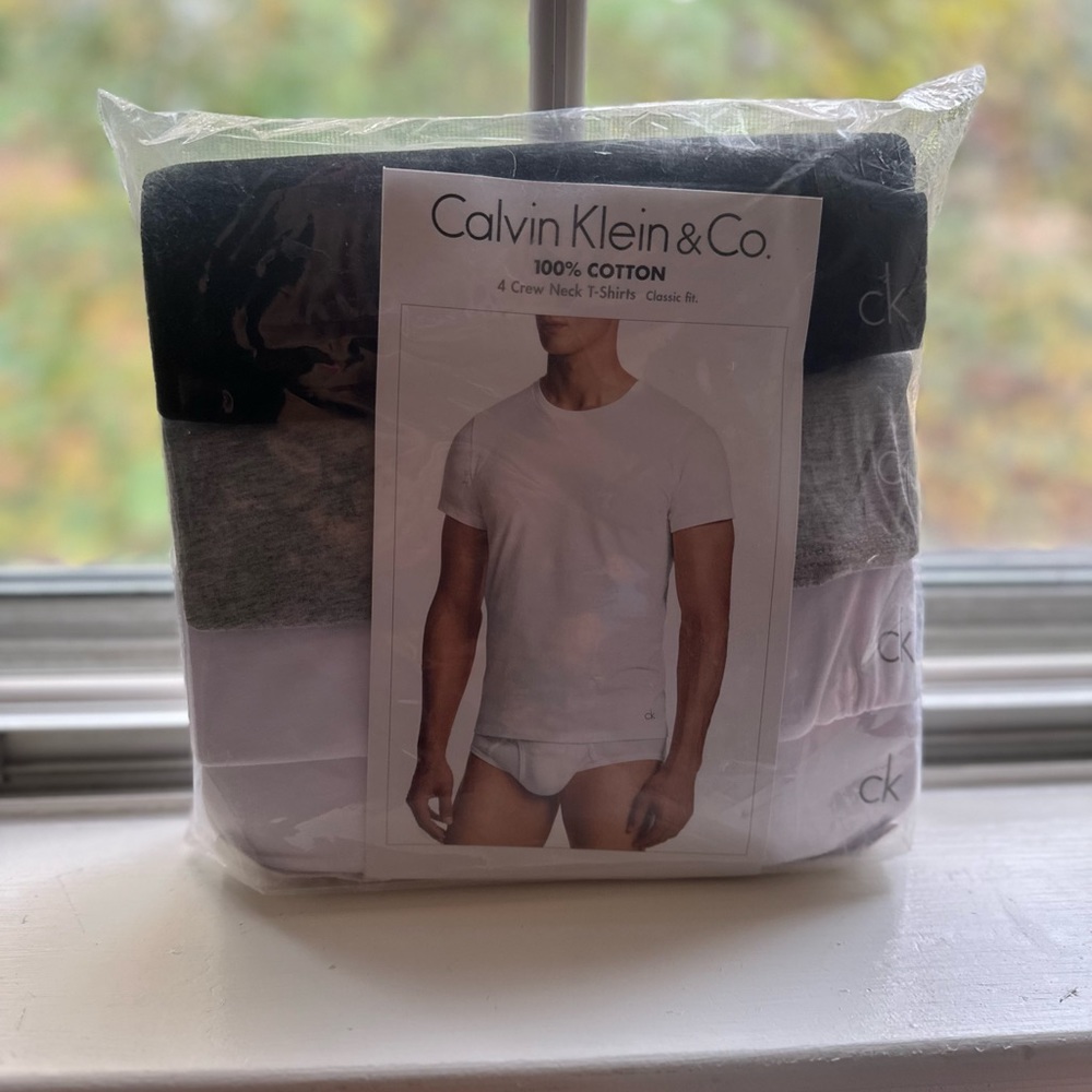 Calvin Klein Men's 4 pk Crew Tee Shirts Classic Fit 100% Cotton Large